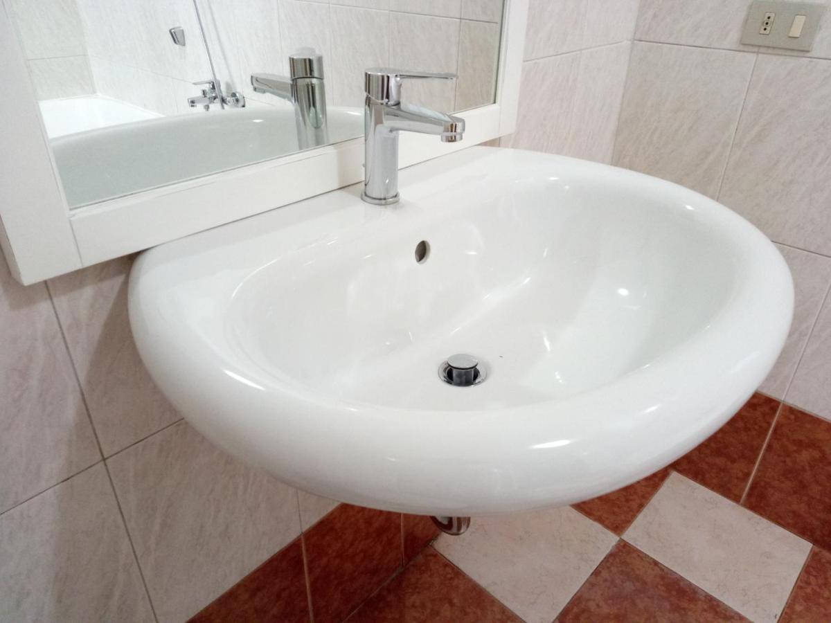 B&B Mike Novi Ligure Luaran gambar